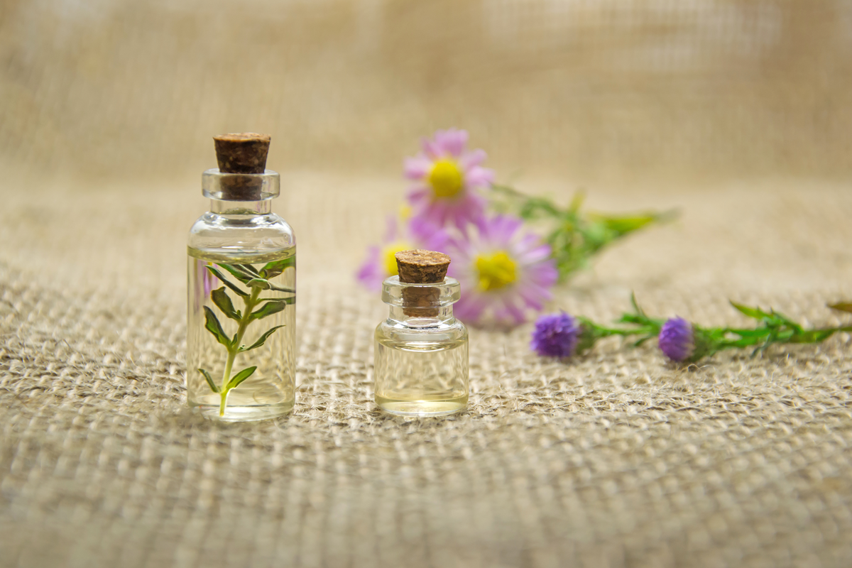5 Science-Backed Uses for Tea Tree Oil